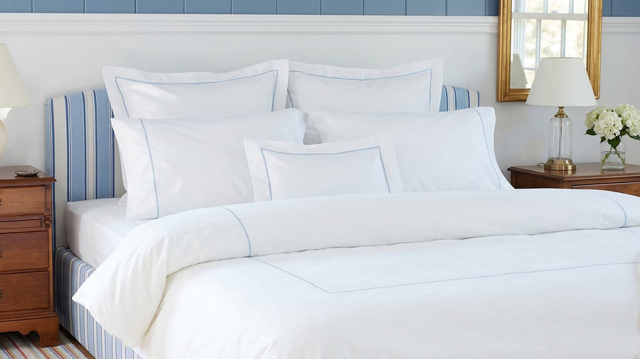 Duvet Covers vs. Comforters: What Belongs on a Well-Made Bed